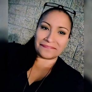 Meet your Posher, Cynthia